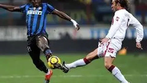 詹俊揭秘：曼联狼群防线立体化，萨卡角球变奏多端，战术智慧令人称奇！